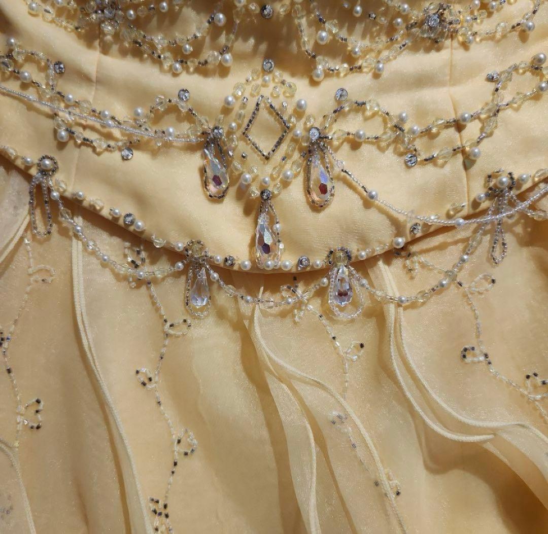 ウエディング、演奏会　黄色にキラキラが一杯ついたかわいいドレス　Sサイズ