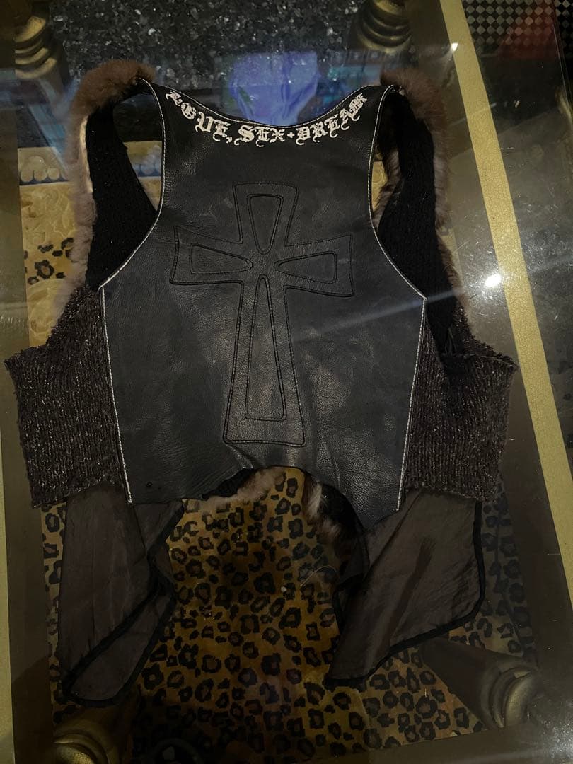 LGB レザーファーバッククロスベスト