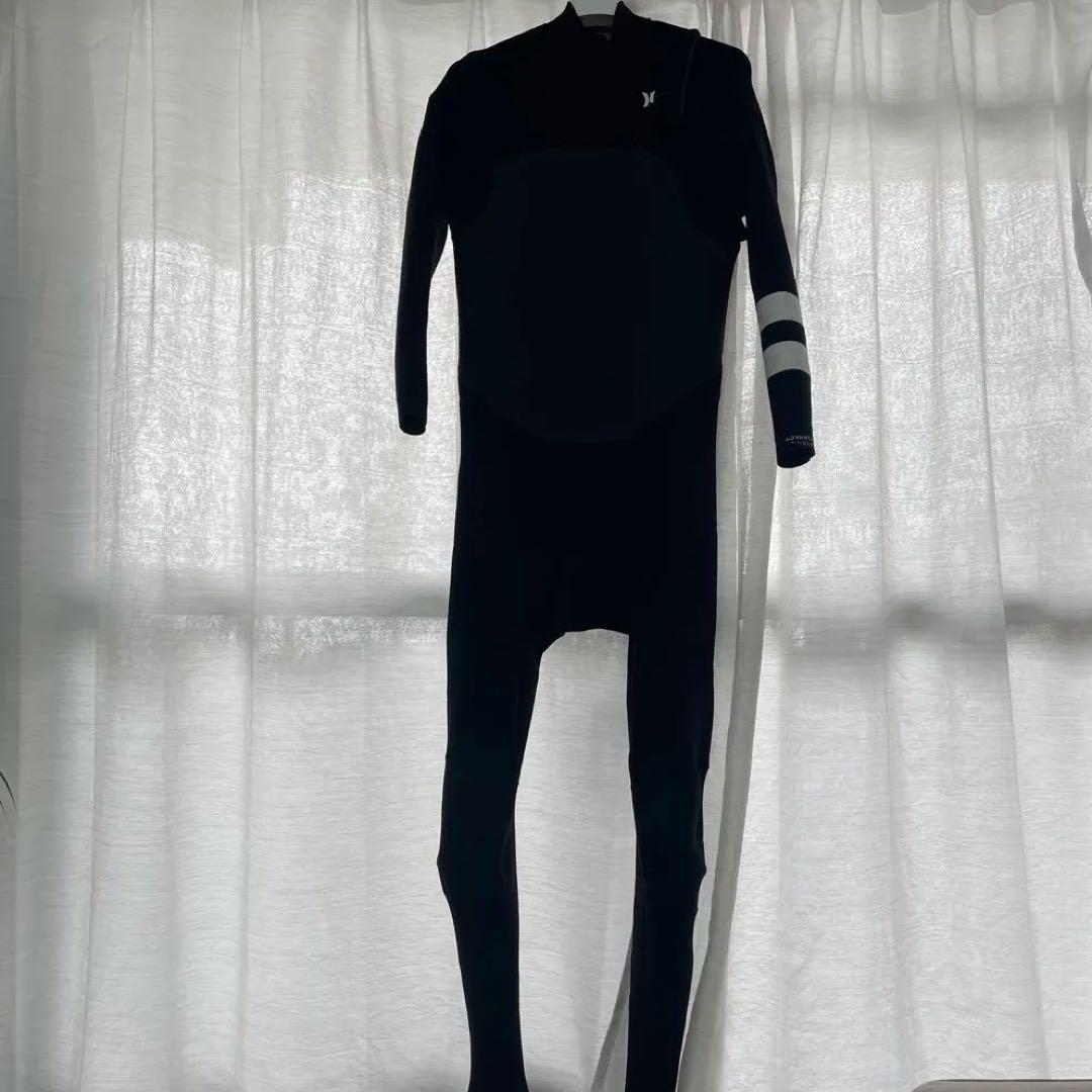 寒くなって来たのでSALE‼️美品HurleyウェットスーツL size