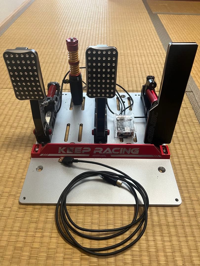 Simagic P2000ペダル