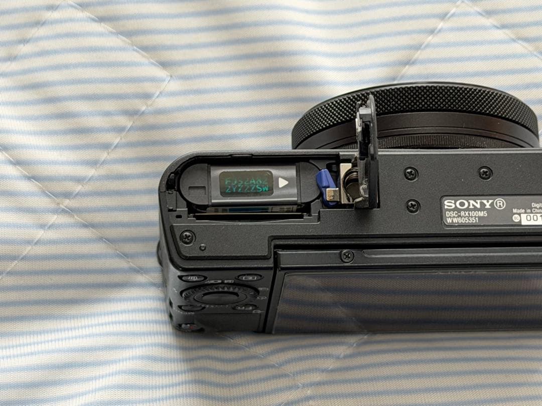 SONY ソニー Cyber-shot DSC-RX100M5（RX100V）