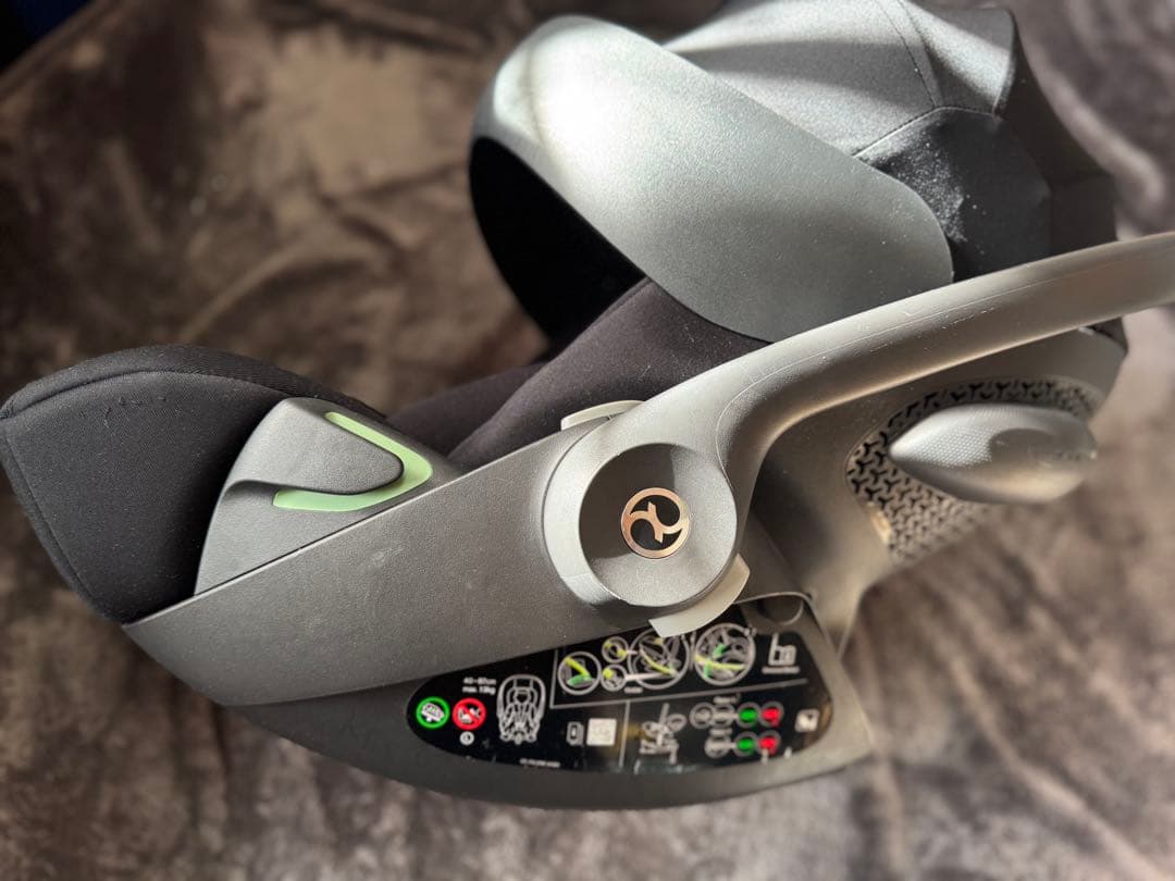 Cybex Cloud G 車用チャイルドシートセット