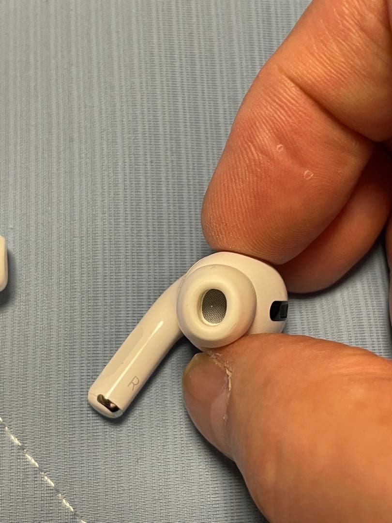AirPods Pro 本体カバーケース充電ケーブル、イヤホンホルダー付き