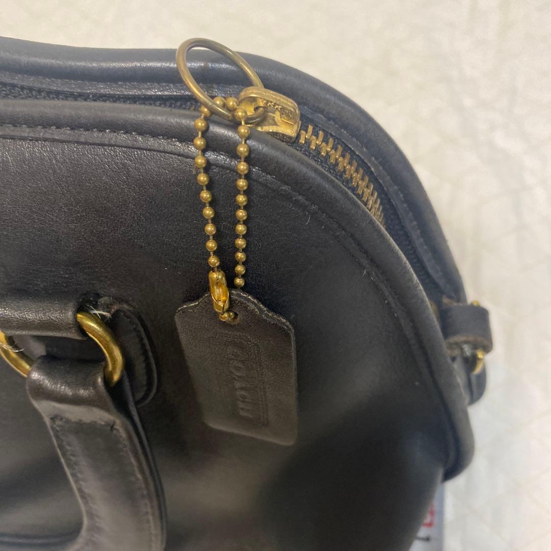 ハンドバッグ　ショルダーバッグ　オールドコーチ　黒　本革