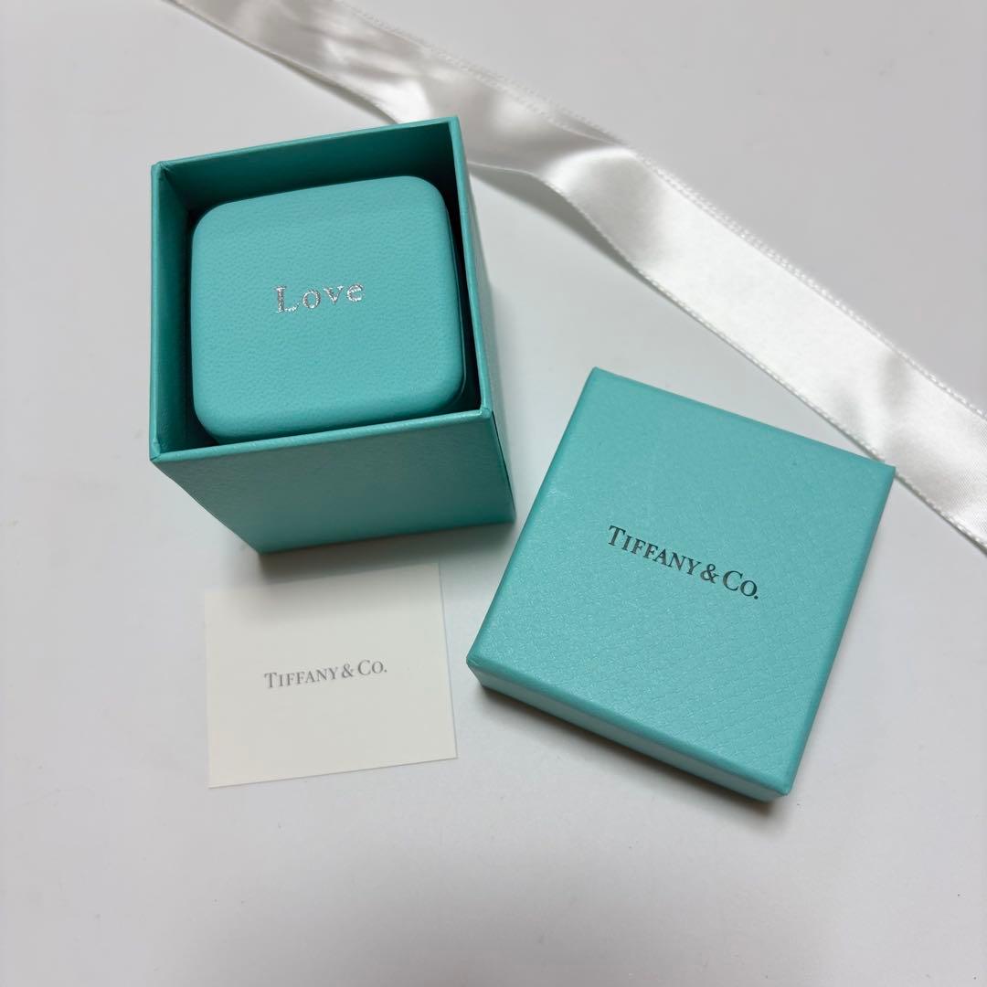 極美品　現行品　ティファニー　限定品　リングケース　空箱　ラブ　LOVE　最新
