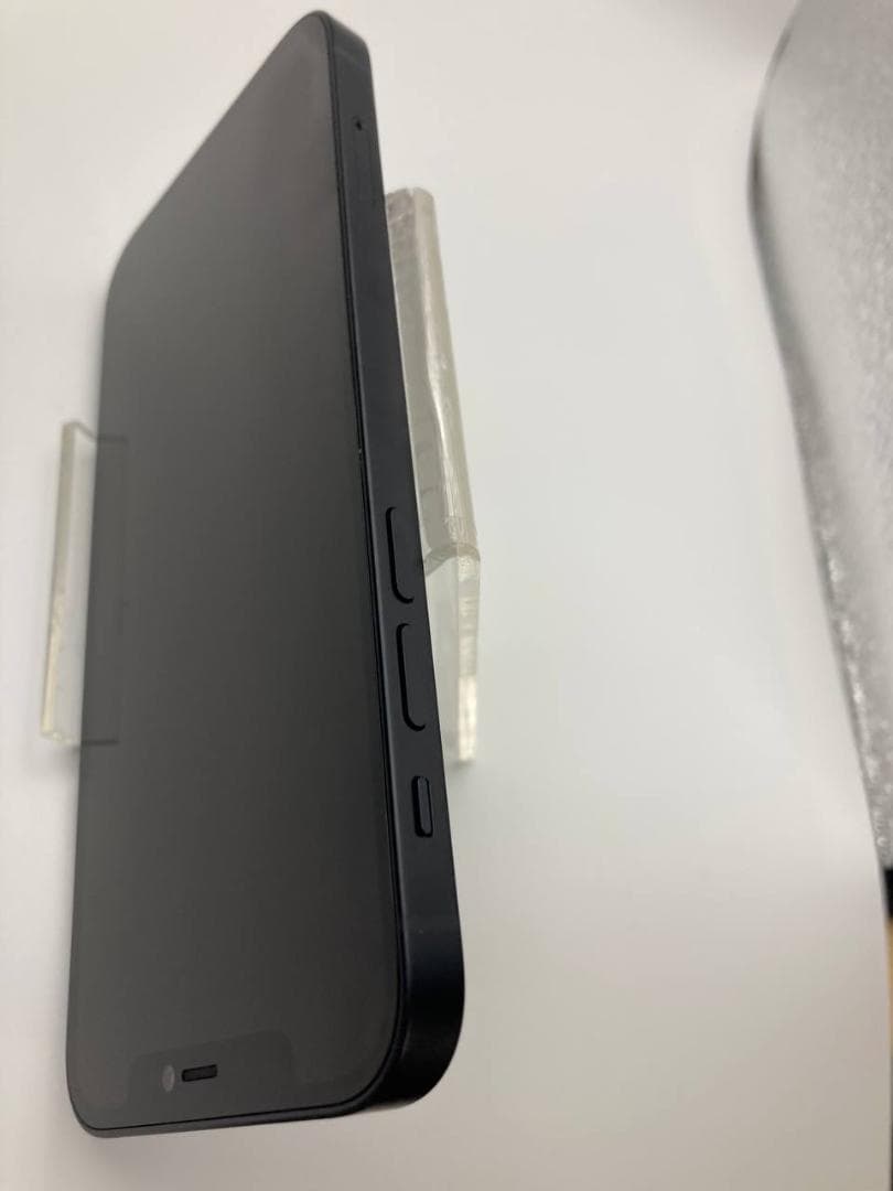 美品 iPhone 12 64GB バッテリー83% -3757