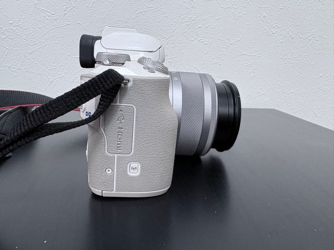 Canon ミラーレス一眼カメラEOS Kiss Mダブルレンズキット ホワイト