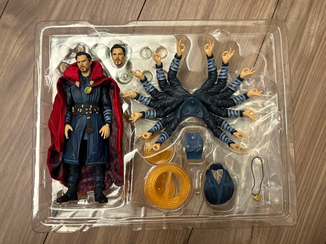 MAFEX ドクター・ストレンジ フィギュア