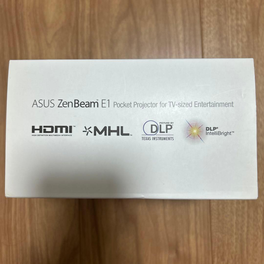 【美品】ASUS ZenBeam E1 ポケットプロジェクター