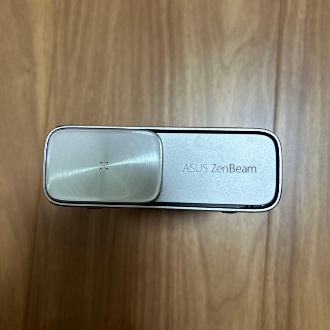【美品】ASUS ZenBeam E1 ポケットプロジェクター
