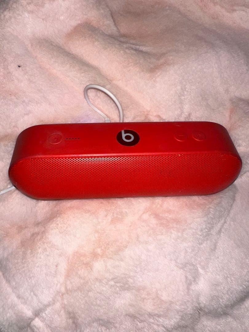 Beats Pill ワイヤレススピーカー 赤