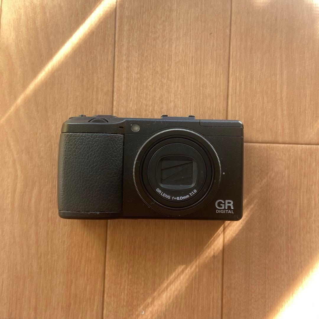 デジタルカメラ RICOH GR DIGITAL iii