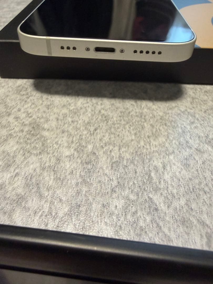 早い者勝ち！iPhone 13 256GB SIMフリー スターライト本体