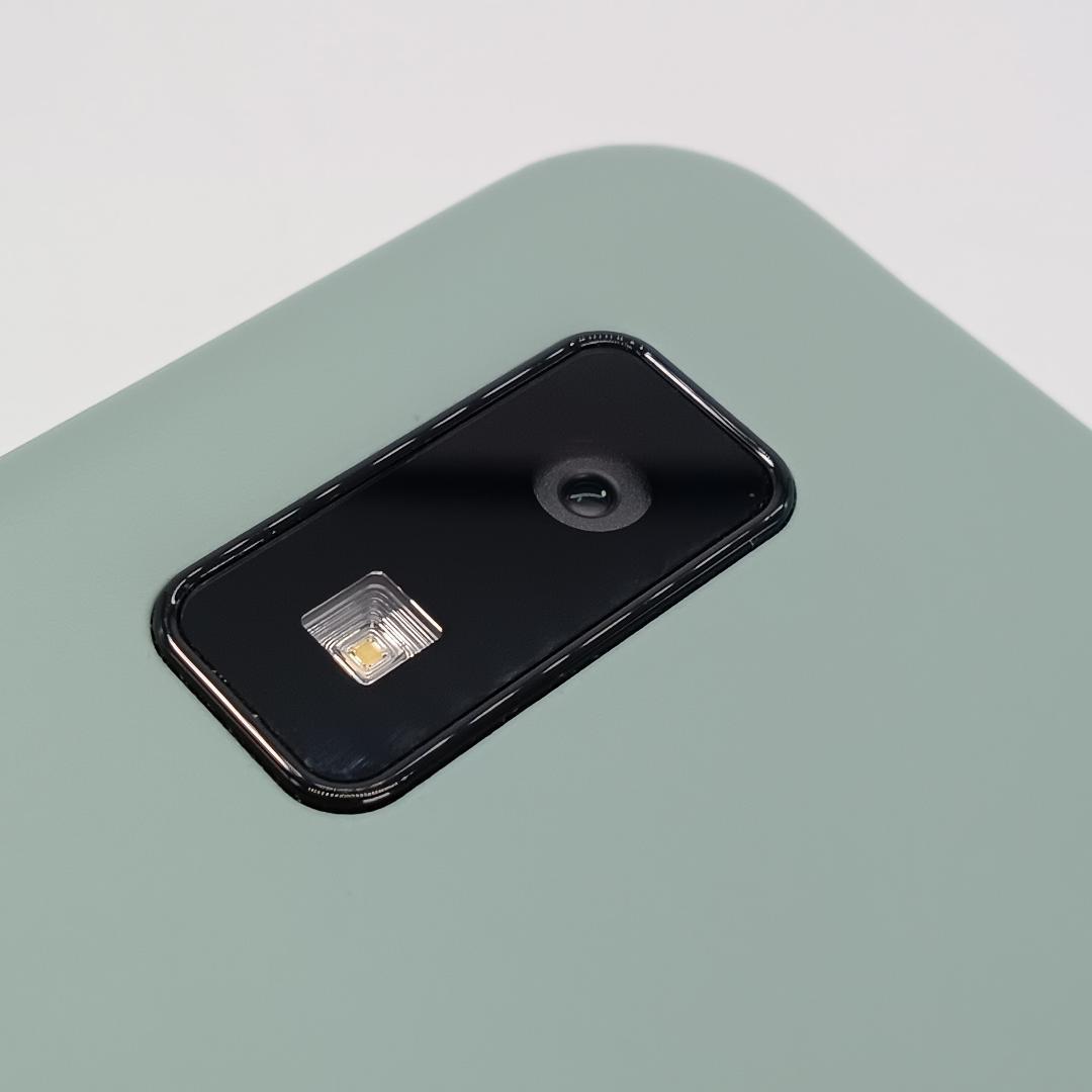 中古美品 AQUOS wish2 オリーブグリーン アクオス 64GB