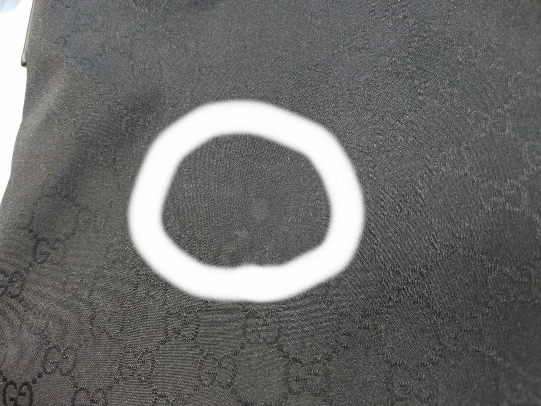 GUCCI ブラックショルダーバッグ