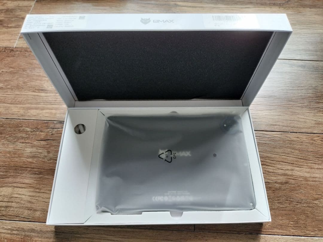 10インチ　タブレット