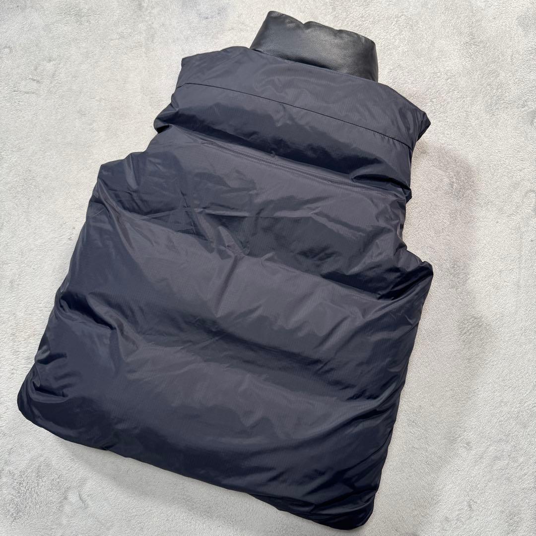 カナダグース　ダウンベスト　レザー　切替　Mサイズ　3424JML 黒