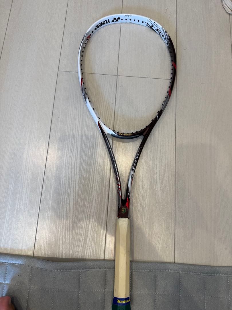 ガッド張りサービス別料金対応！ YONEX ナノフォース8v Rev