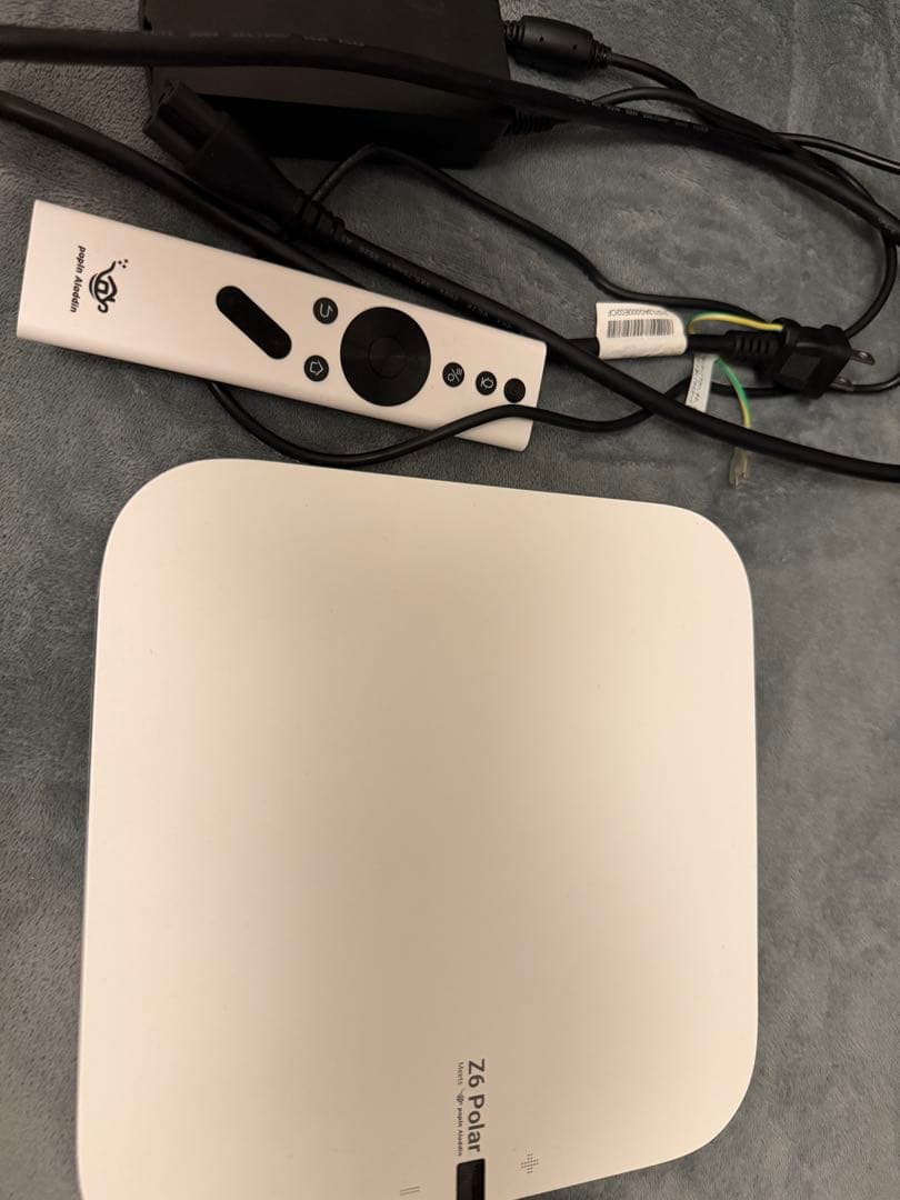 k.k　　PopinAladdin Z6 Polar プロジェクター 本体