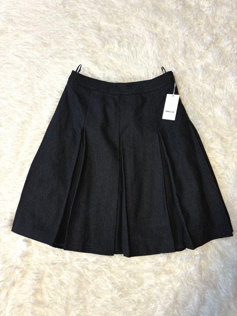 新品未使用タグ付　COMME CA ISMコムサイズム　ブラックスーツ　スカート