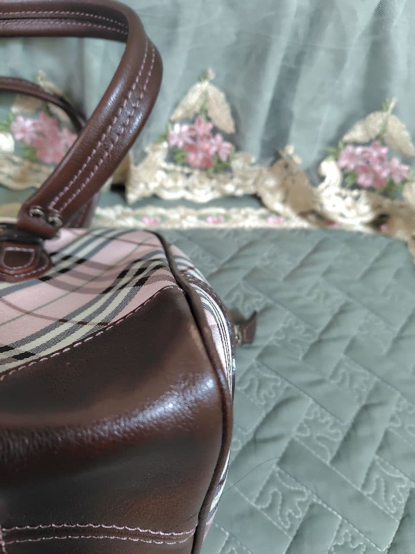 希少　バーバリーブルーレーベル　チェック柄ハンドバッグ　ピンク