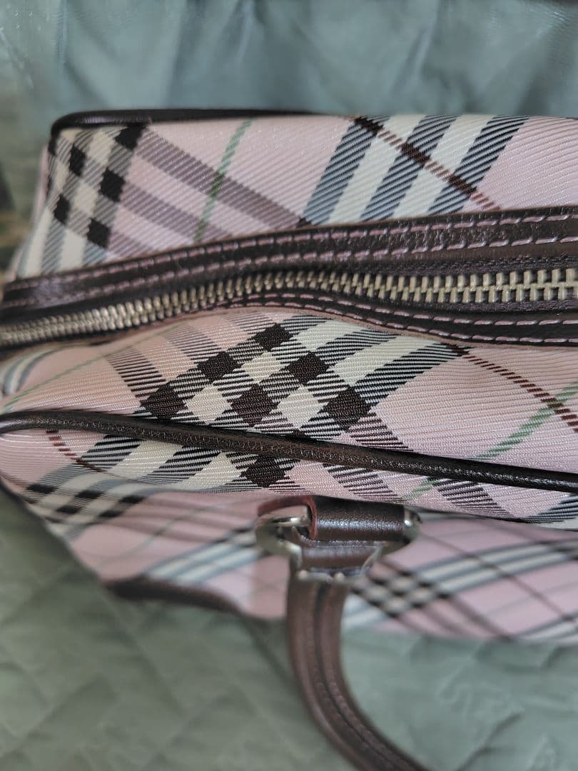 希少　バーバリーブルーレーベル　チェック柄ハンドバッグ　ピンク