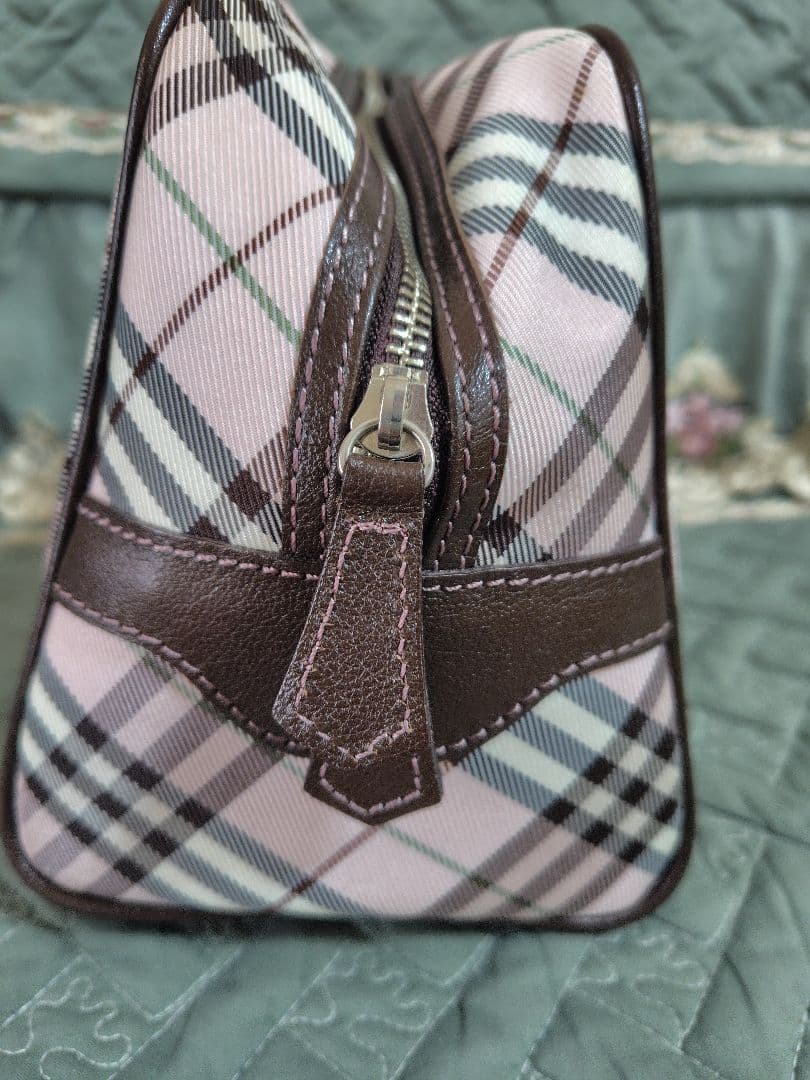 希少　バーバリーブルーレーベル　チェック柄ハンドバッグ　ピンク