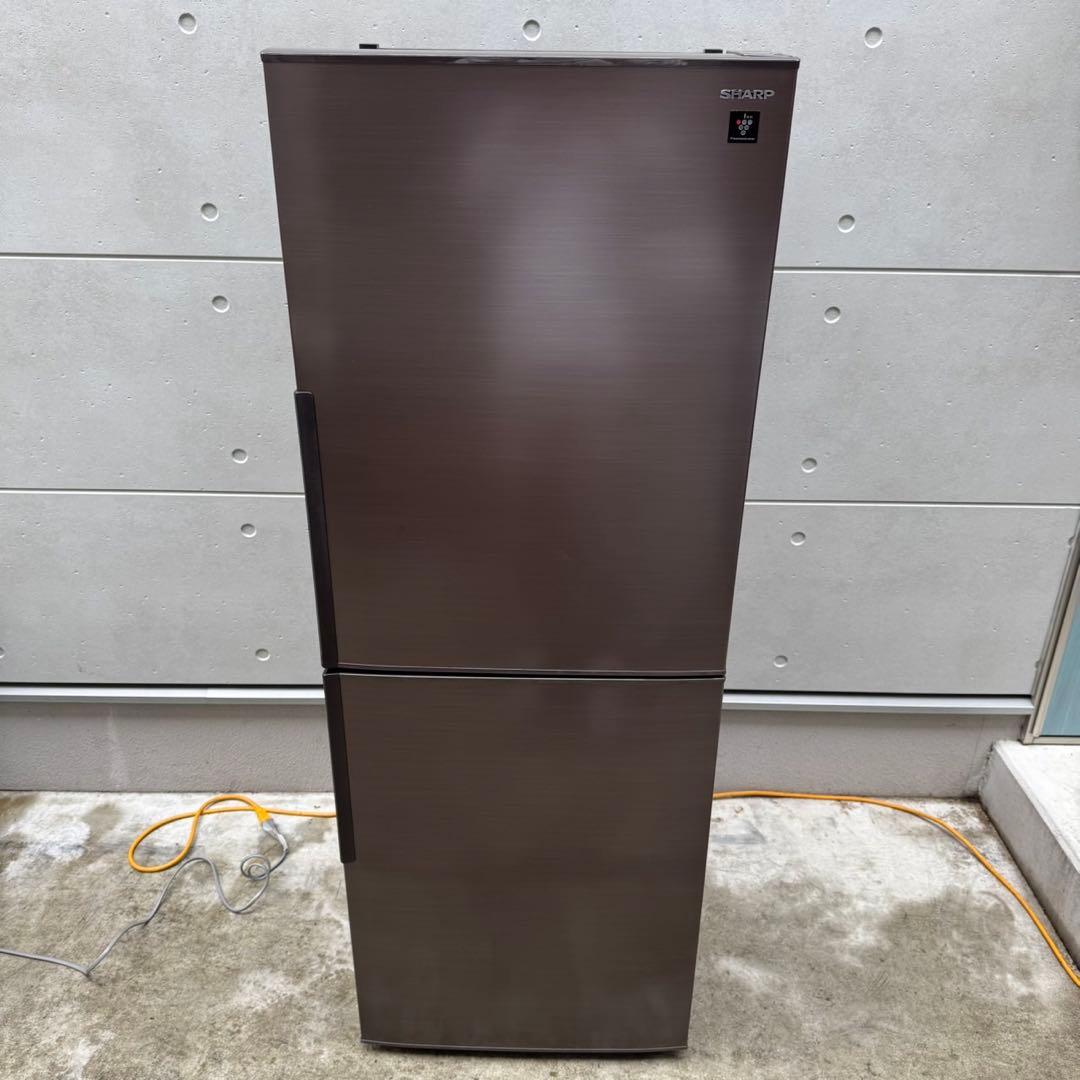 84⭐️2022年製美品★シャープ　冷蔵庫　ブラウン　大型　2ドア　280L