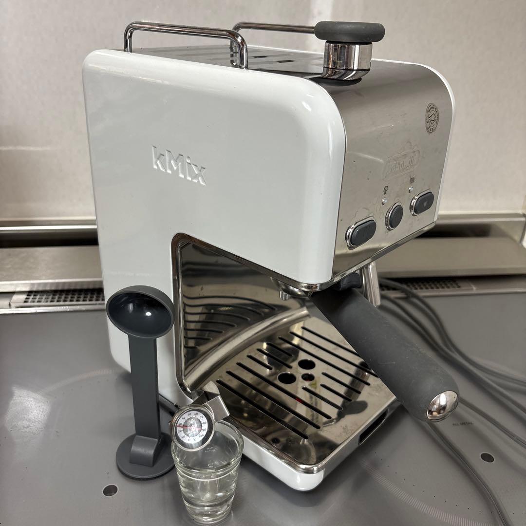 最終値下げ　デロンギエスプレッソマシン カプチーノ kmix ESO20J-WH