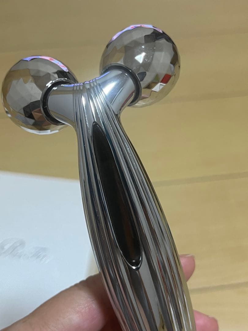 スーパーチョコチップ【ReFa】美品✨美顔ローラー シルバー