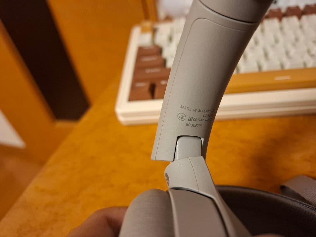 SONY WH-1000XM4 ワイヤレスヘッドホン グレー ケース付き