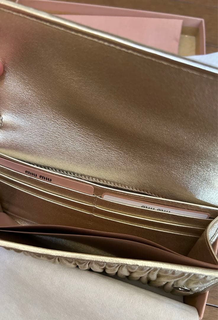 miumiu マテラッセ　ショルダーバッグ