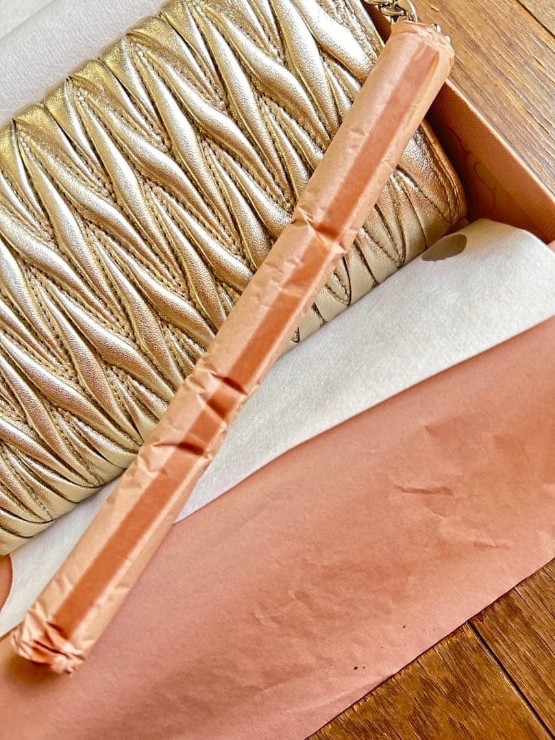 miumiu マテラッセ　ショルダーバッグ