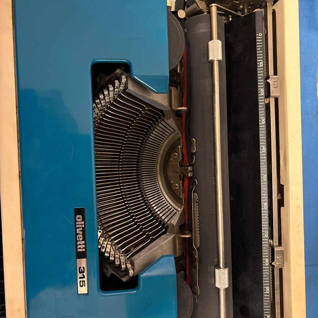 Olivetti 315 タイプライター ビンテージ