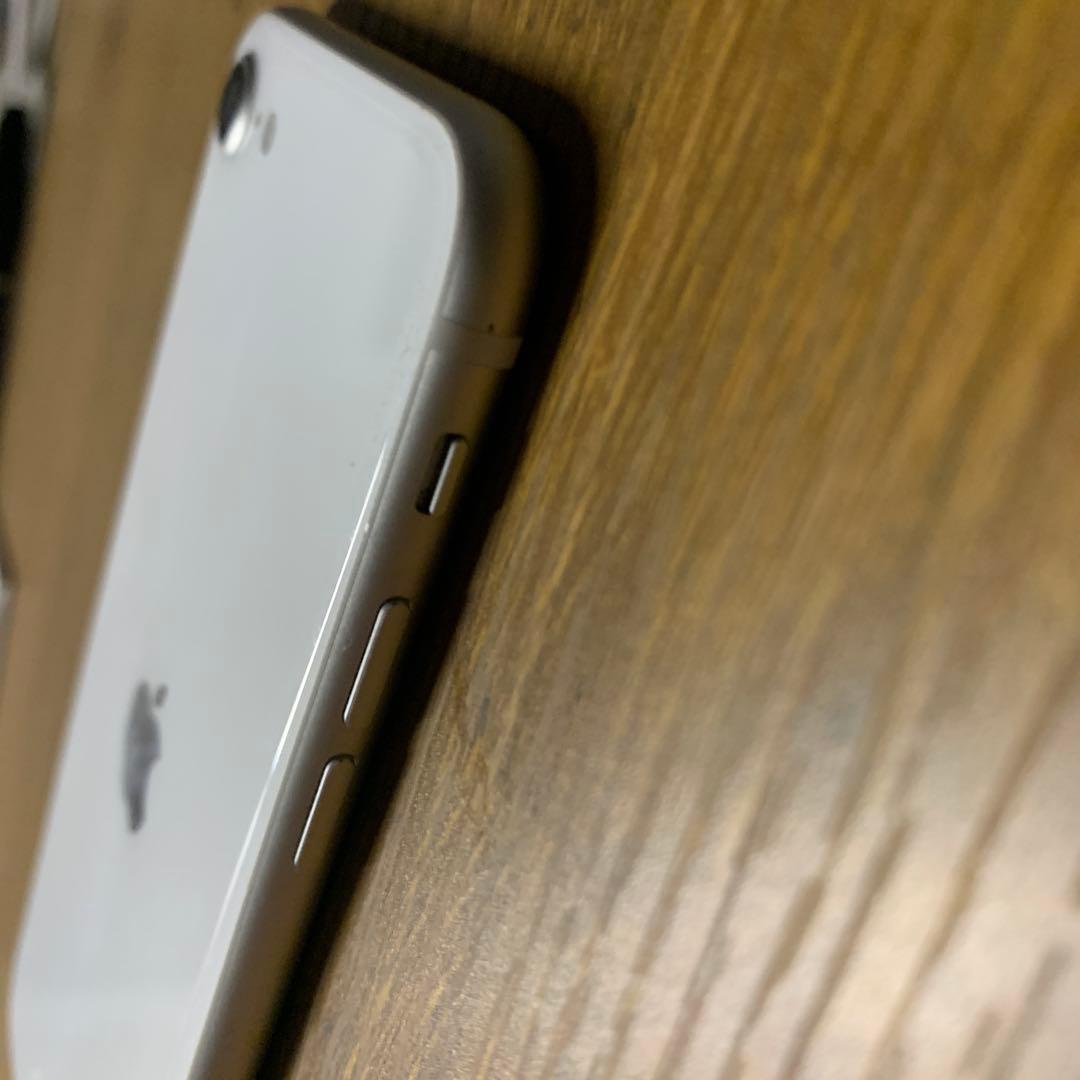 iPhone SE 第2世代 256GB ホワイト SIMフリー 本体初期化済み