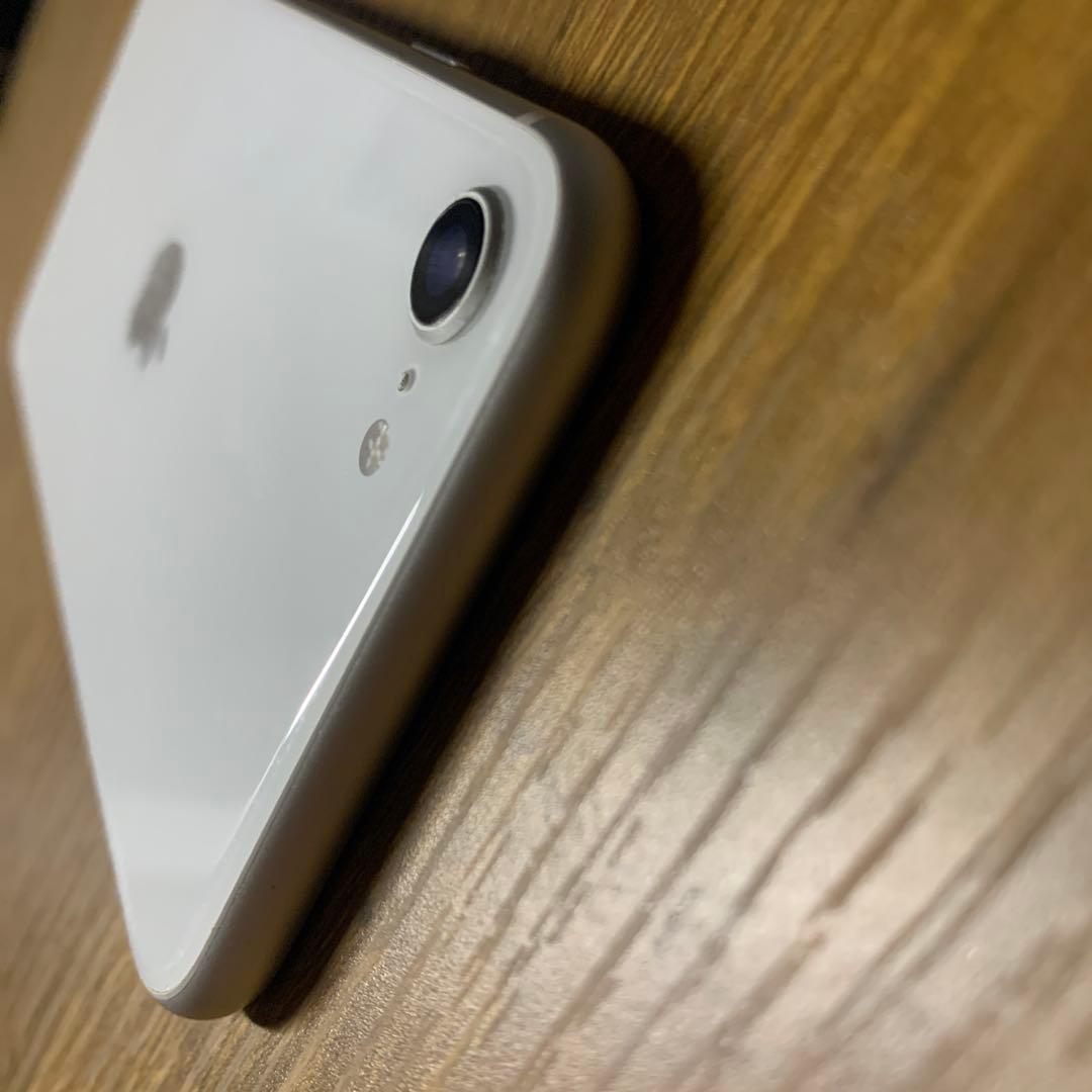 iPhone SE 第2世代 256GB ホワイト SIMフリー 本体初期化済み