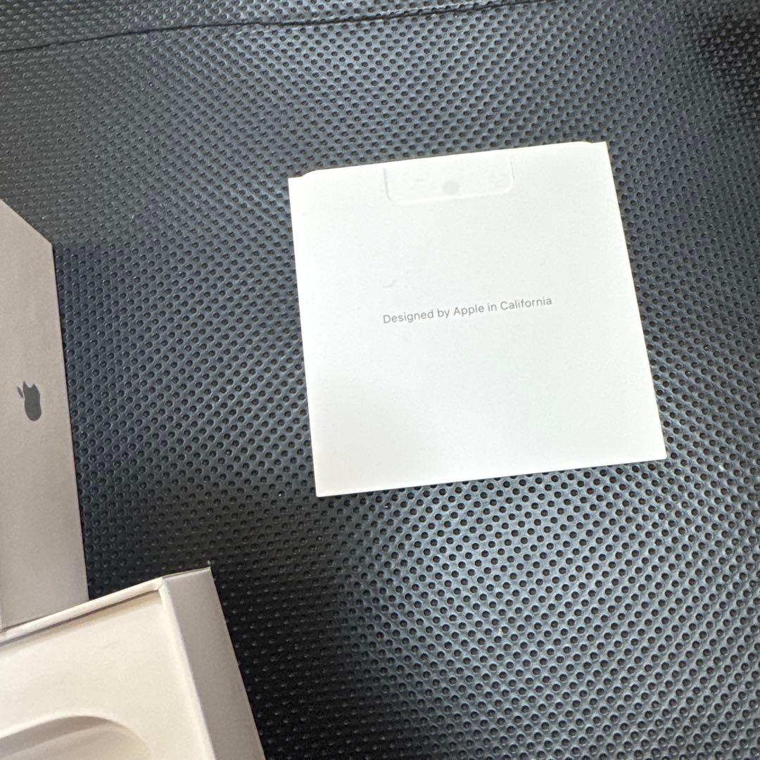 AirPods本体 ホワイト 充電ケース付きMTJV3J/A