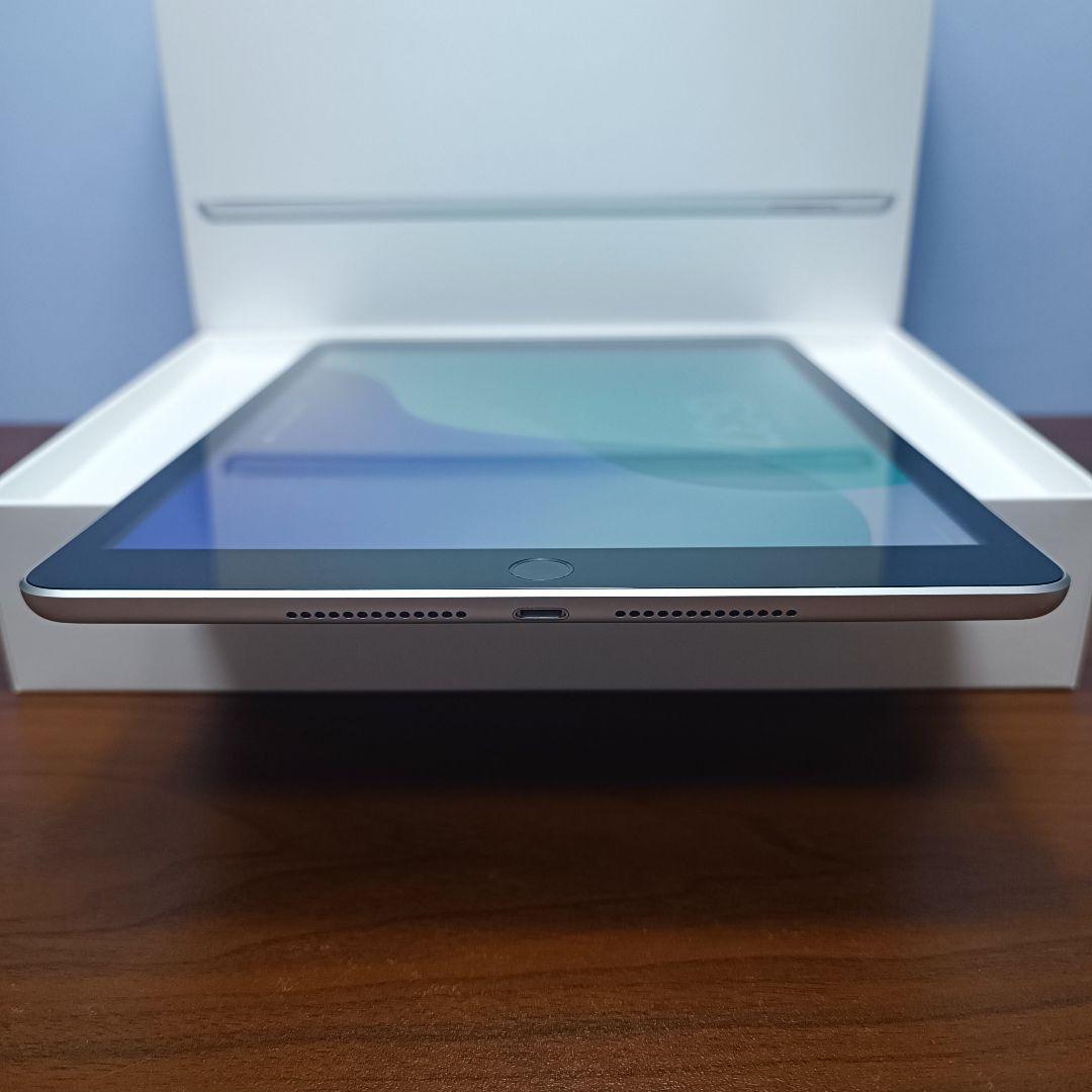 (美品) iPad 10.2 第9世代 WiFi 64GB キーボード付き