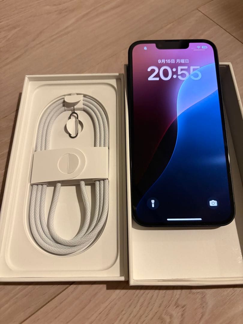 【超美品】Apple iPhone 16e 128g ブラック