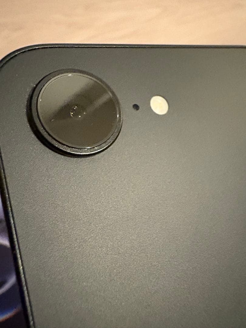 【超美品】Apple iPhone 16e 128g ブラック