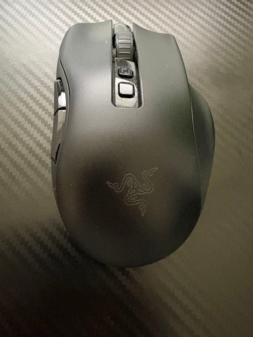 Razer Naga V2 Pro ワイヤレスゲーミングマウス 本体