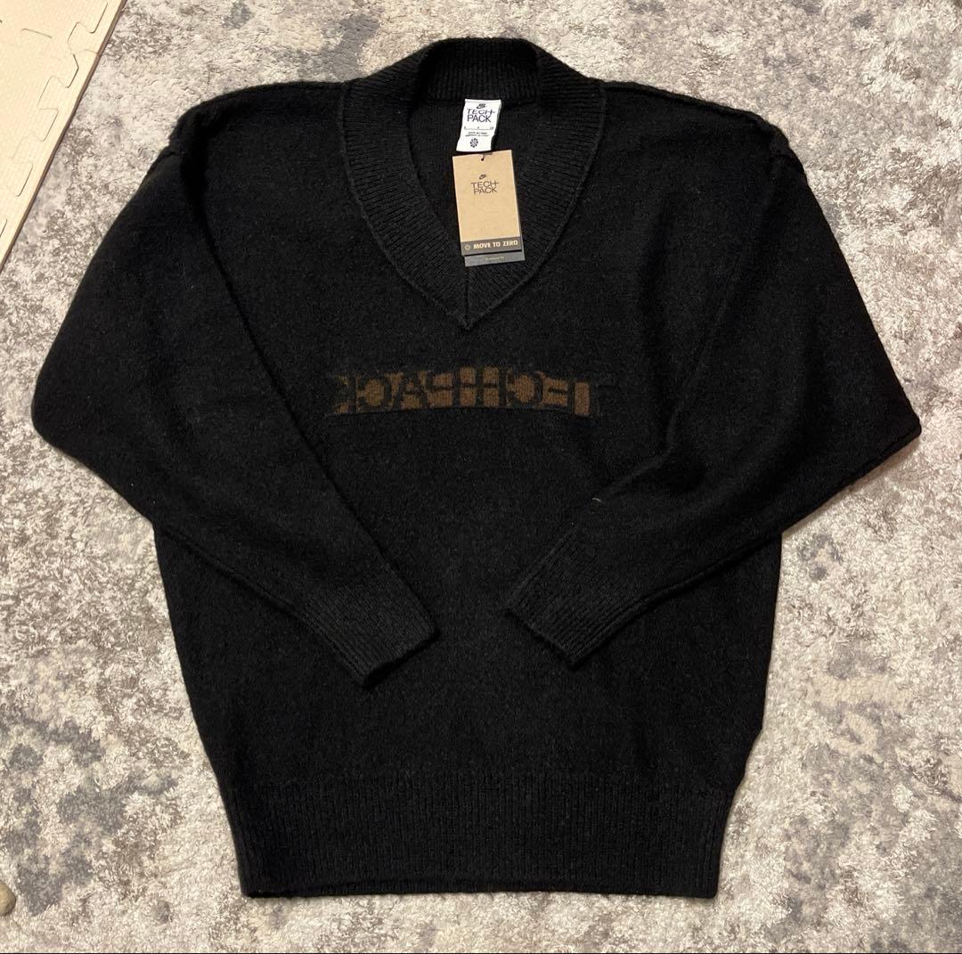 新品未使用品NIKE lab. TECH PACK オーバーサイズVネックニット