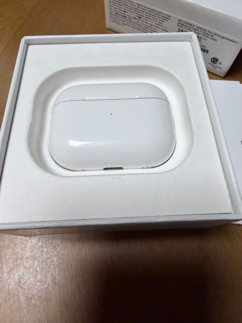 AirPodsPRO2 本体 ホワイト 充電ケース付き