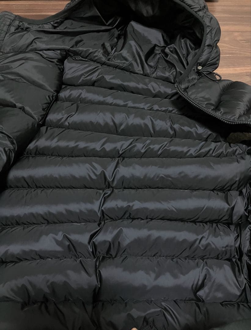 【たほ】MONCLERモンクレールのダウンベスト　サイズ6 黒　ブラック