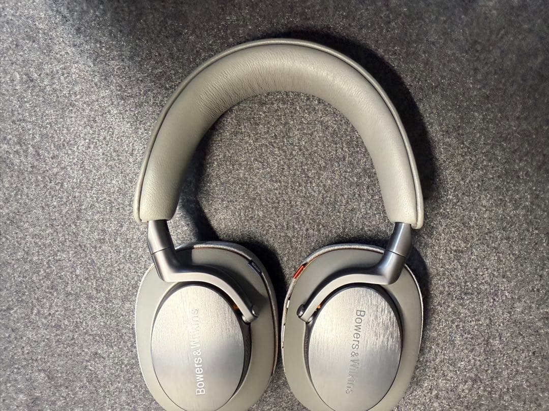 ヘッドホン Bowers & Wilkins PX8 McLaren Edition