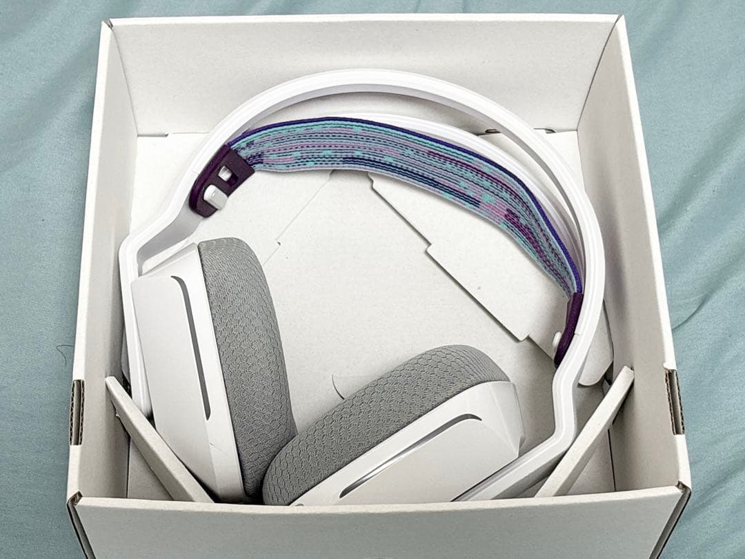 ★極美品★Logicool G733 ヘッドセット G733-WHr