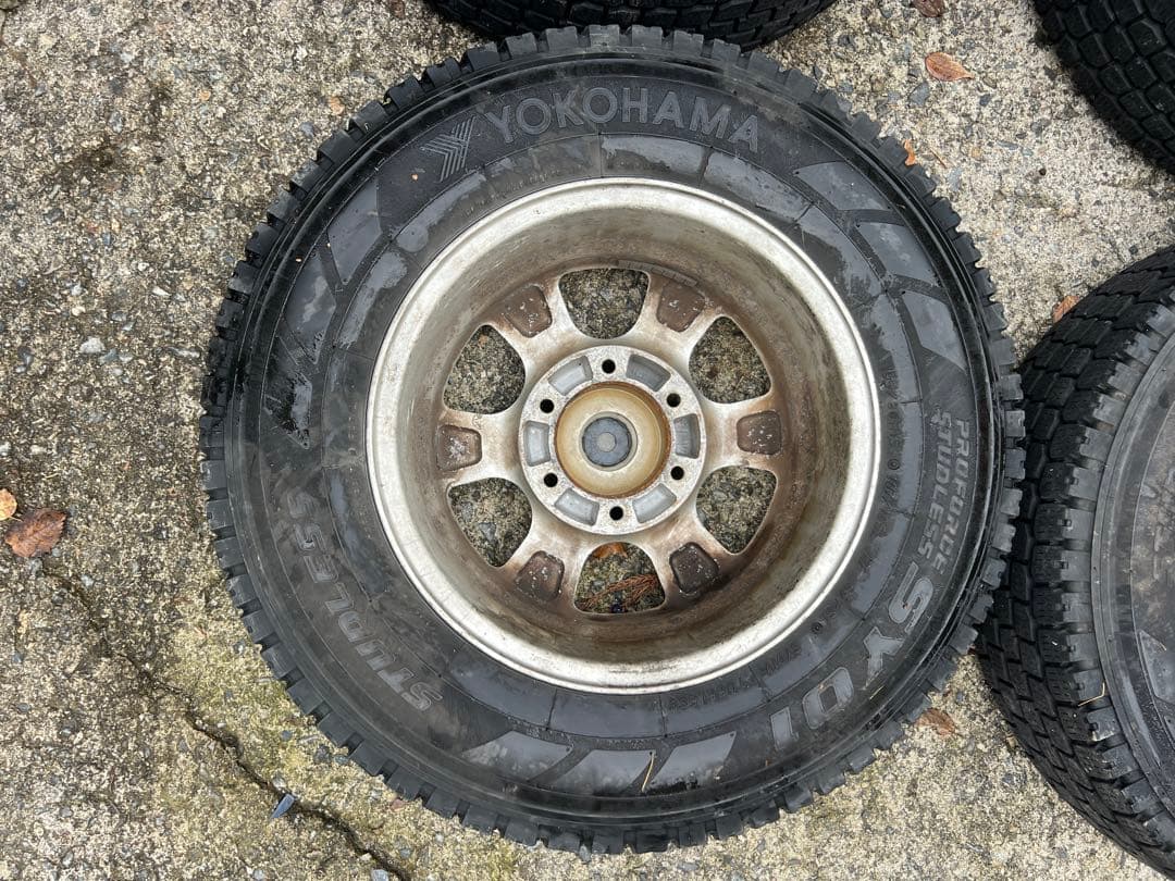 ハイエース　アルミホイール　スタッドレスセット