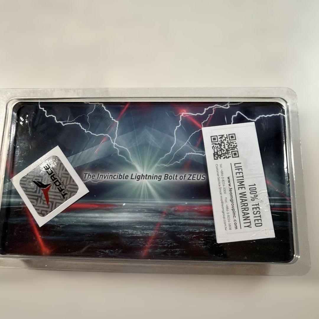 メモリー TEAMGROUP T-FORCE ZEUS 32GB DDR4 3200