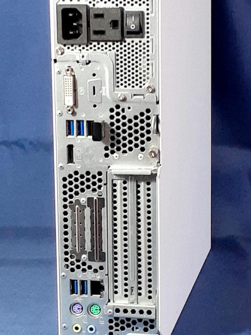 3 富士通 i5第8 Win11 16GB 無線LAN Office SSD 他