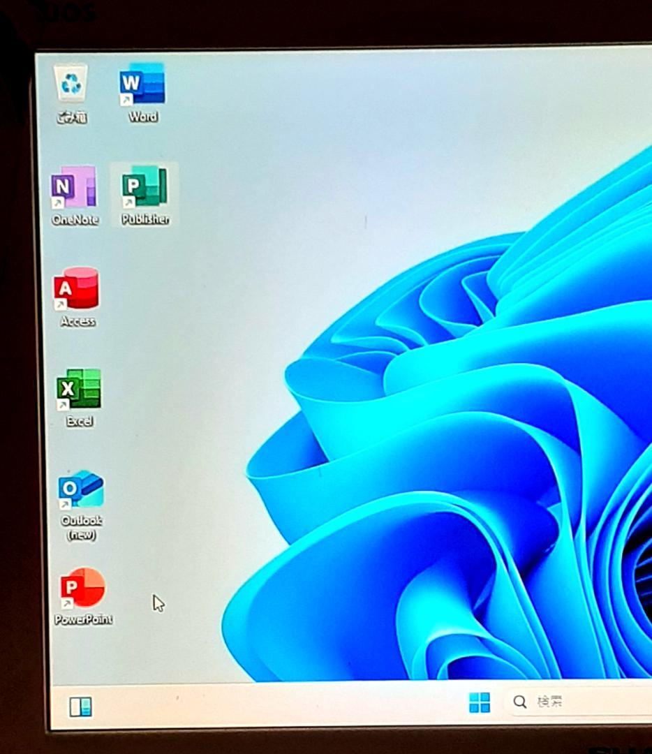 3 富士通 i5第8 Win11 16GB 無線LAN Office SSD 他